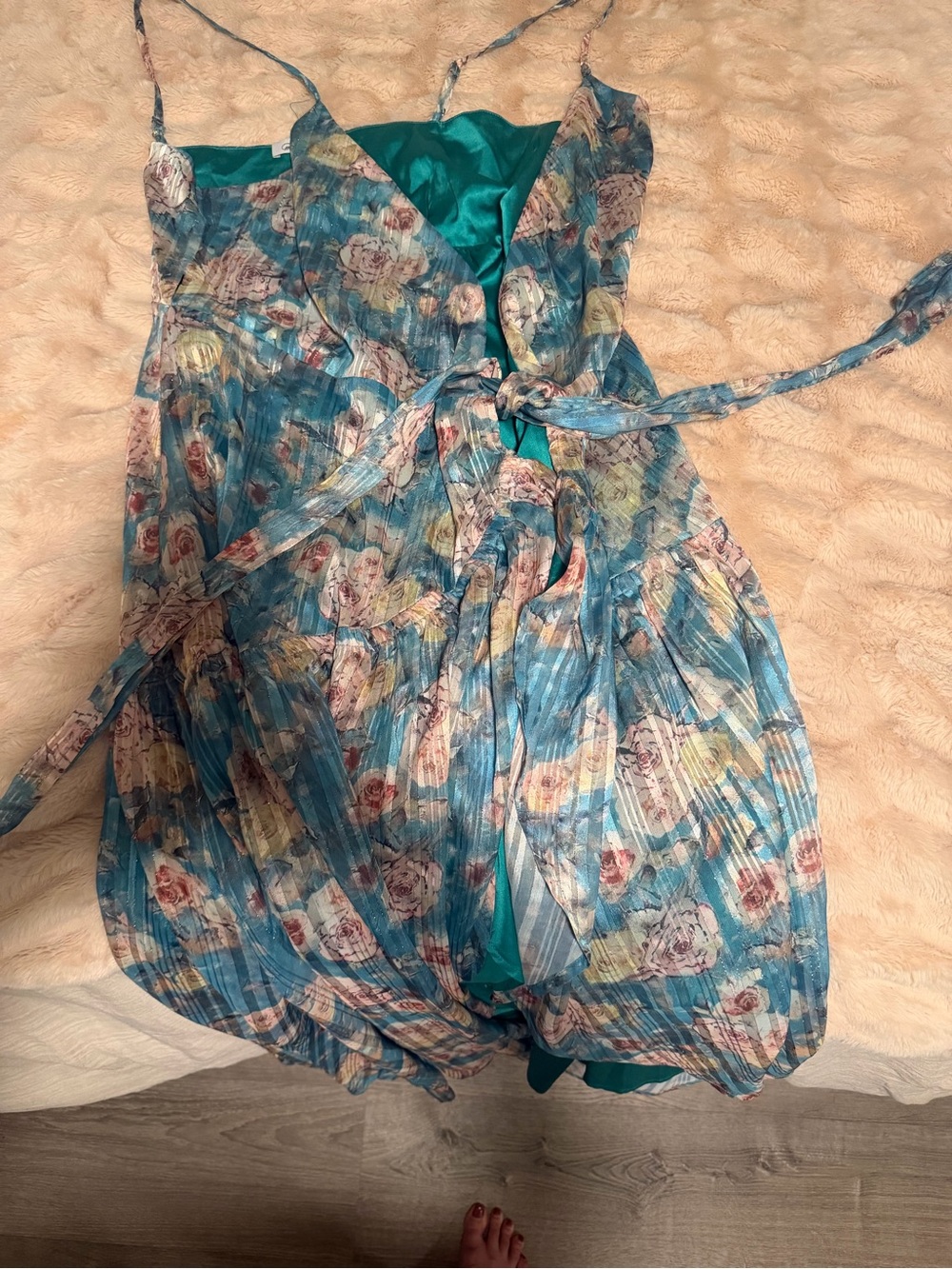 Blue floral wrap maxi dress - Picture 2 of 4